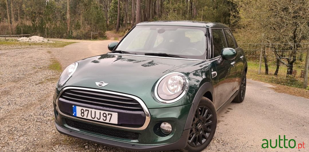 2015' MINI Cooper photo #1