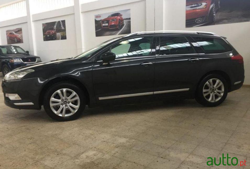 2011' Citroen C5 photo #1