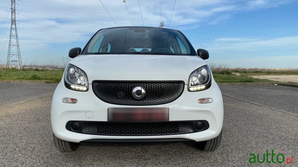 2018' Smart Forfour 1.0 Passion 71 photo #1