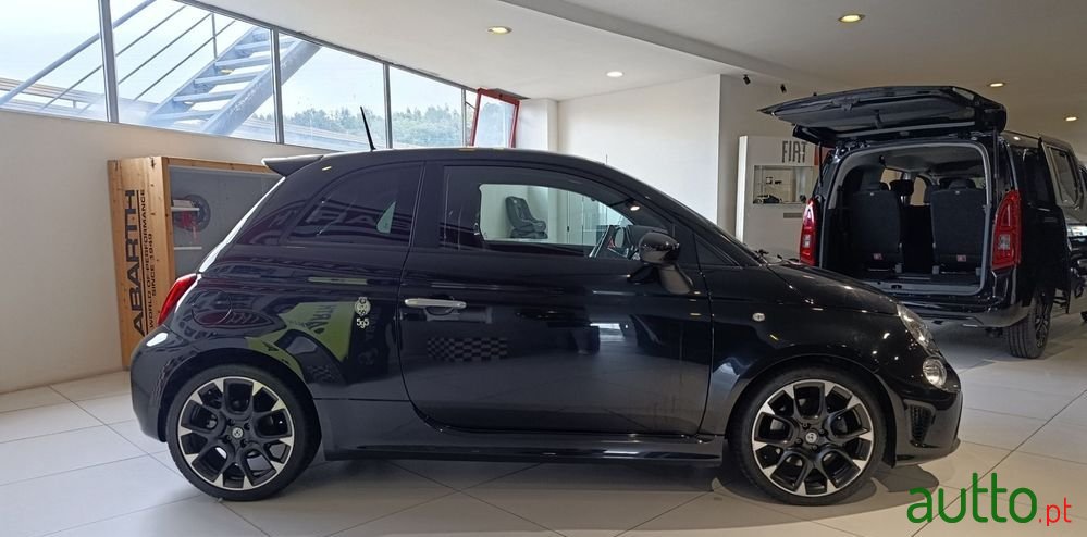 2020' Fiat 595 Abarth photo #3