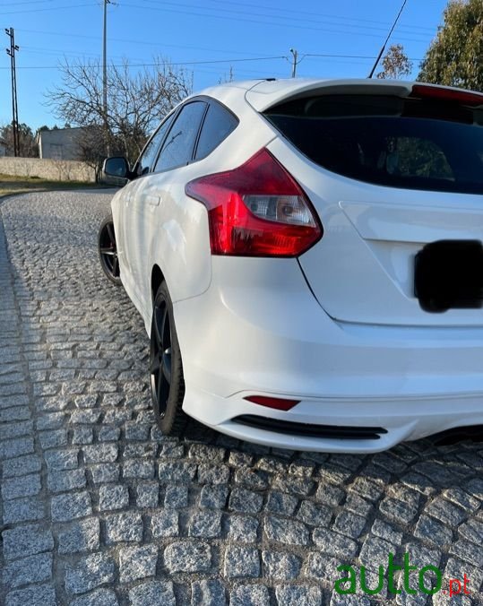 2013' Ford Focus photo #6