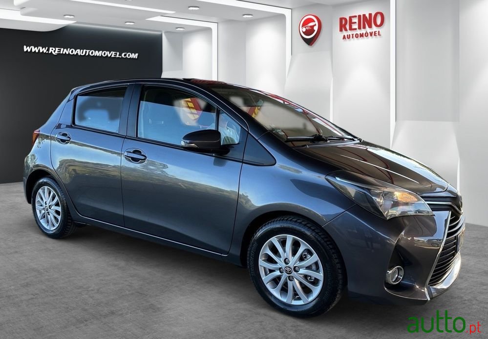 2016' Toyota Yaris photo #5