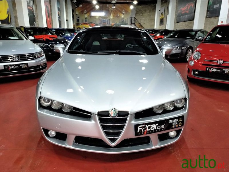 2010' Alfa Romeo Brera photo #2
