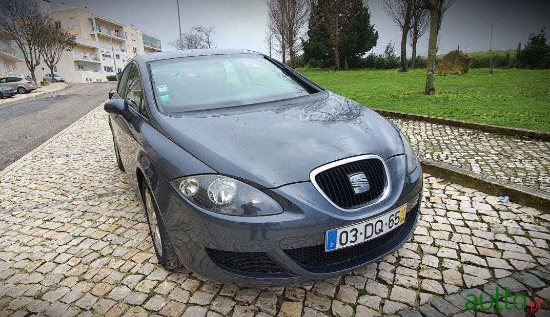 2007' SEAT Leon photo #1