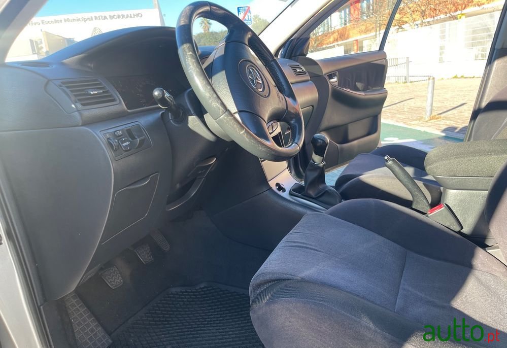 2002' Toyota Corolla photo #6