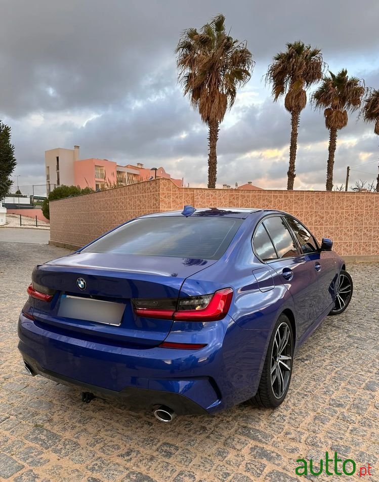 2020' BMW 320 D Pack M Auto photo #4