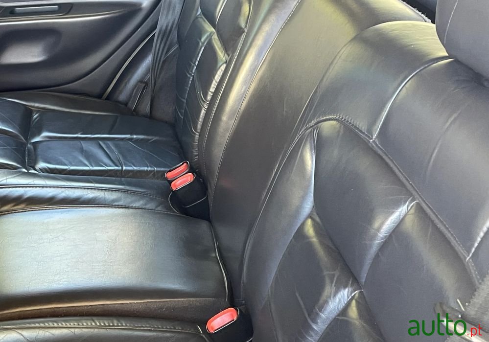 2000' Jeep Cherokee photo #3