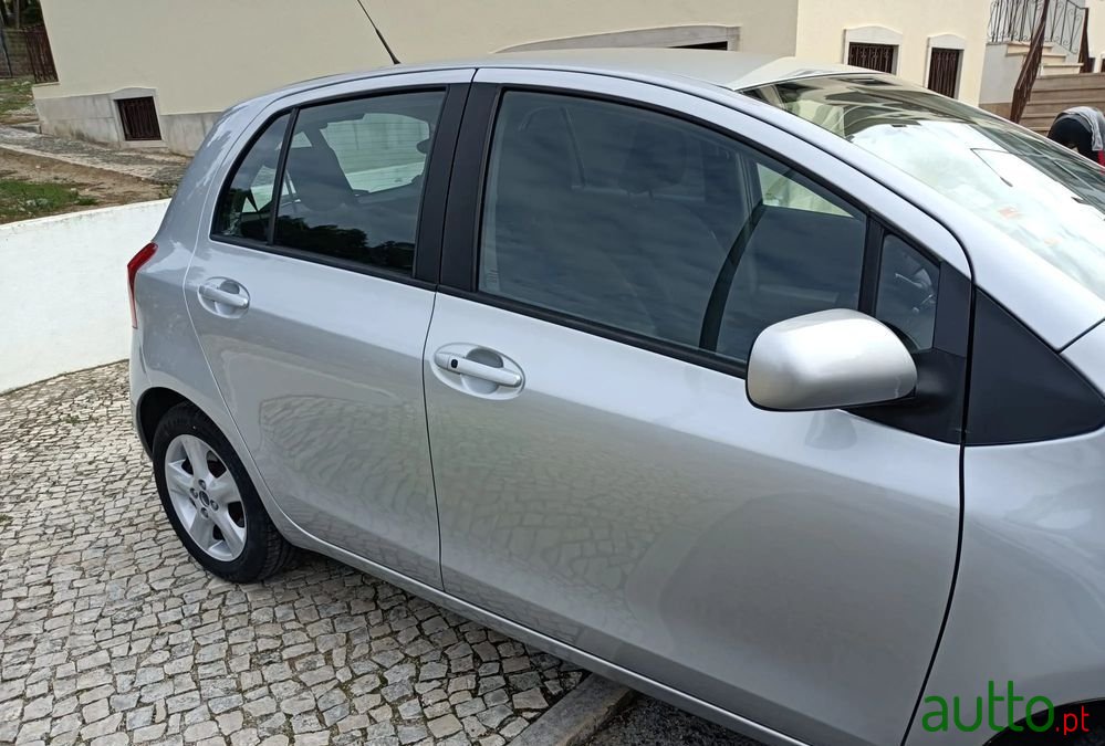 2006' Toyota Yaris photo #4
