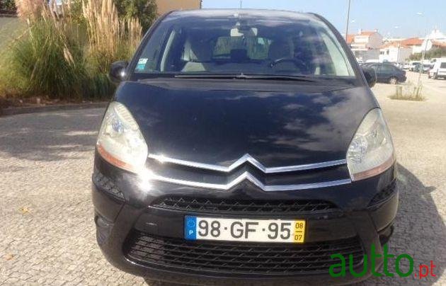2008' Citroen C4 Picasso photo #5