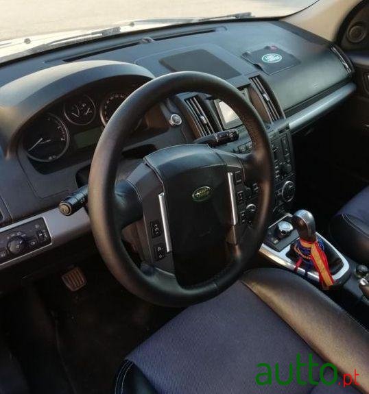 2008' Land Rover Freelander 2 Se Td4 photo #4