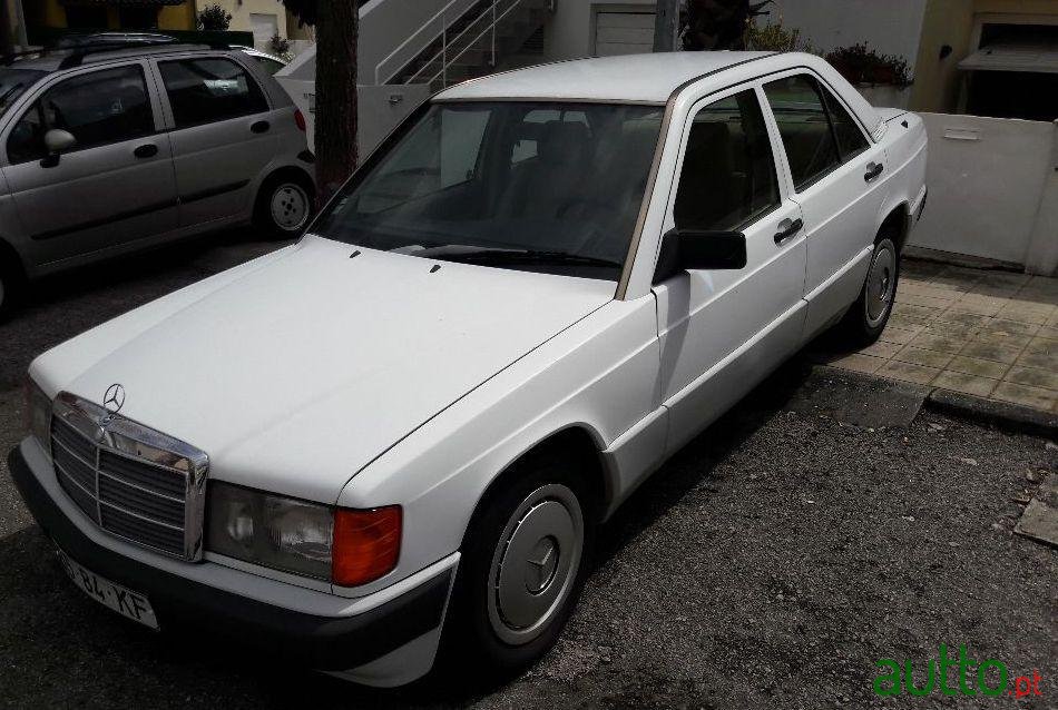 1989' Mercedes-Benz 190 2.5 photo #1