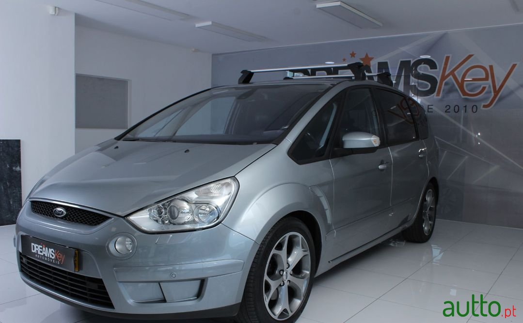 2009' Ford S-Max photo #6