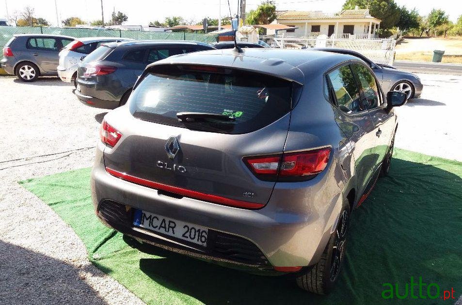 2013' Renault Clio S&Amp;S photo #2