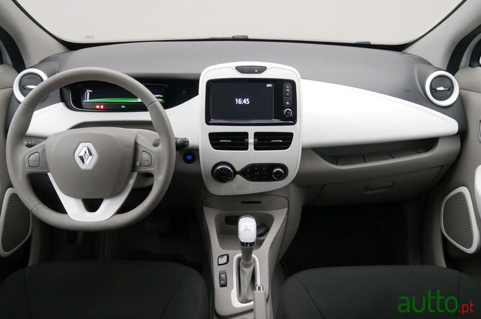 2018' Renault Zoe photo #6