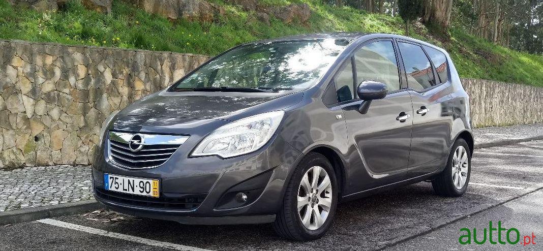 2011' Opel Meriva photo #1