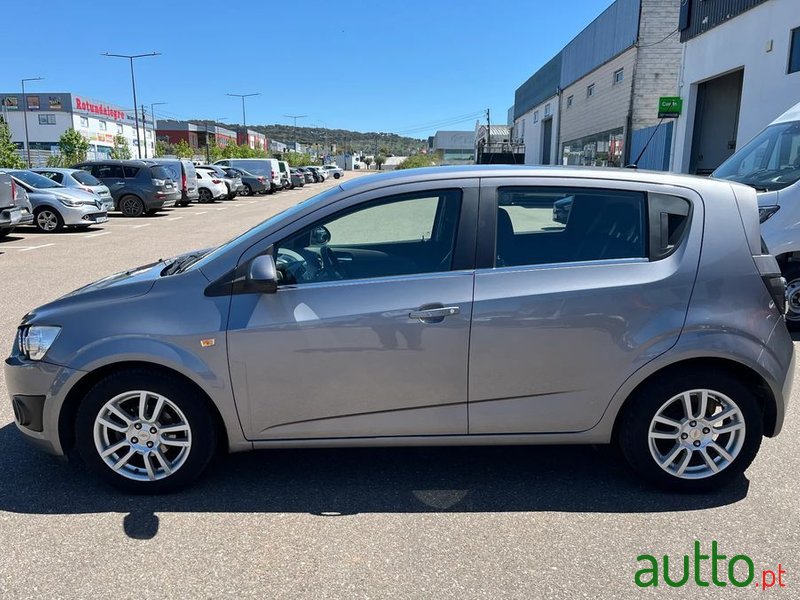 2011' Chevrolet Aveo 1.2 Ls photo #2