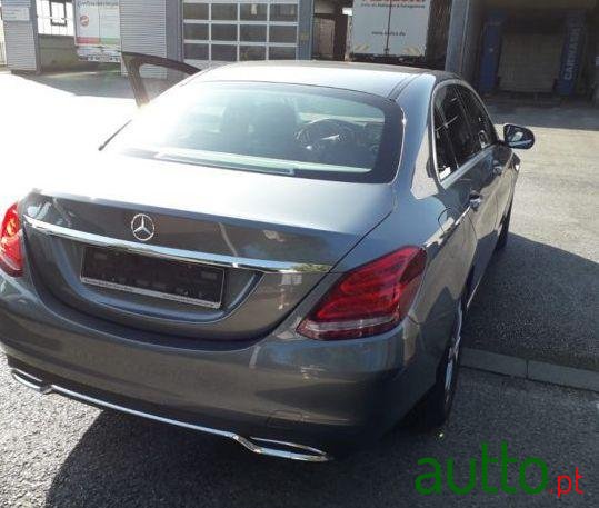 2017' Mercedes-Benz C-200 photo #2