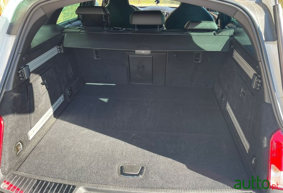 2015' Opel Insignia Sports Tourer photo #6