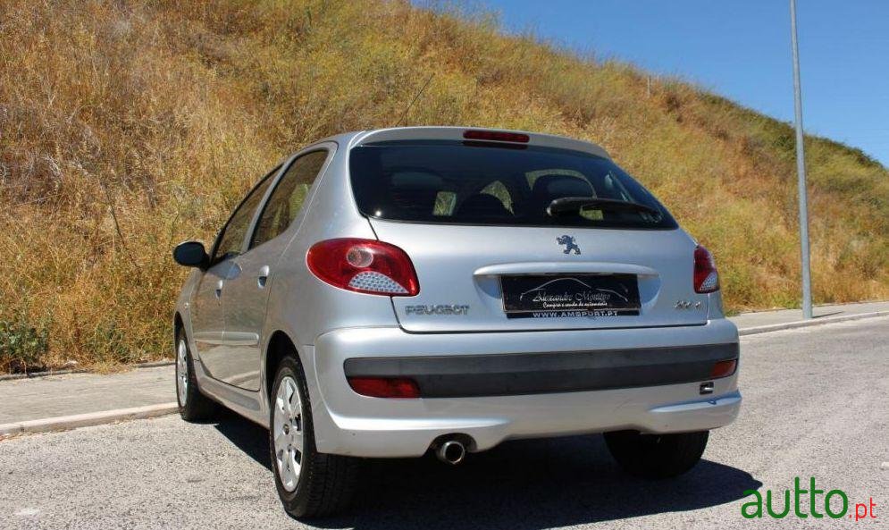 2010' Peugeot 206 Plus photo #1