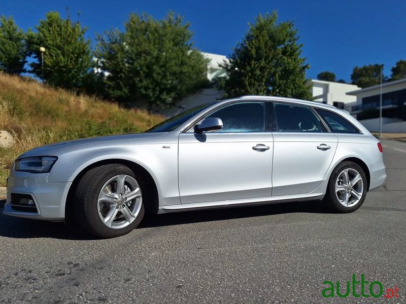 2013' Audi A4 Avant photo #1