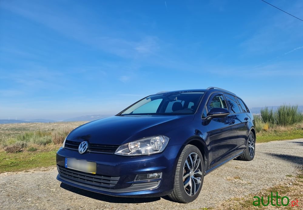 2014' Volkswagen Golf Variant photo #6
