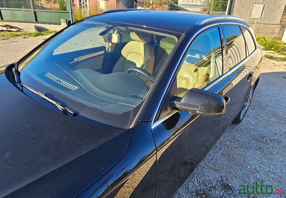 2013' Audi A4 Avant photo #4