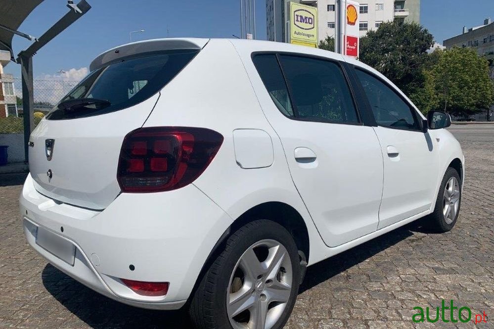 2017' Dacia Sandero photo #3