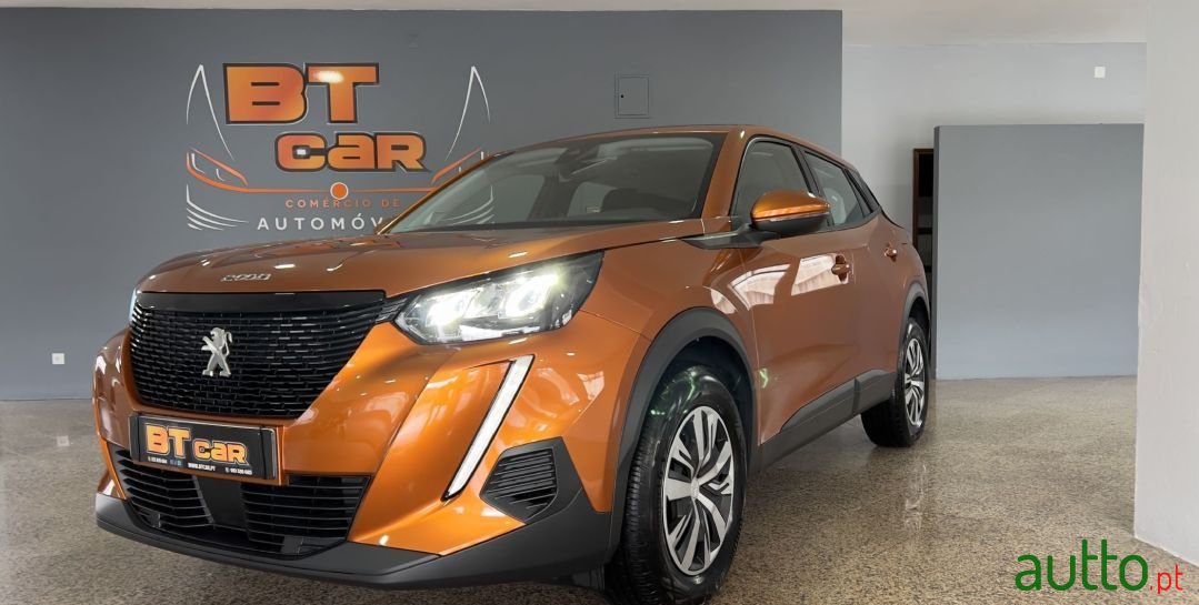 2020' Peugeot 2008 photo #1