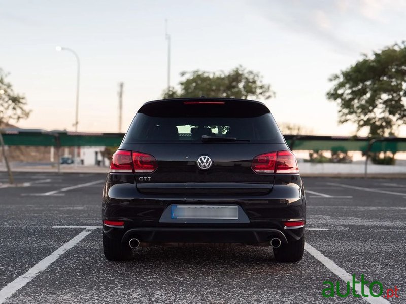 2011' Volkswagen Golf 2.0 Gti Dsg photo #4