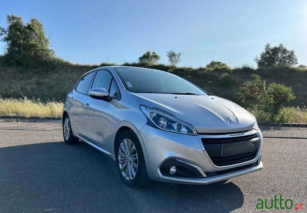 2018' Peugeot 208 photo #1