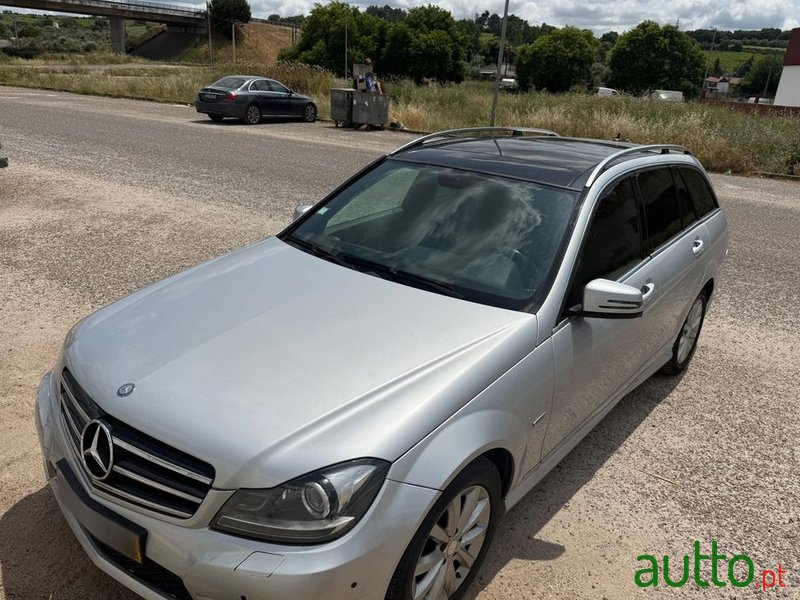 2014' Mercedes-Benz 220 photo #5
