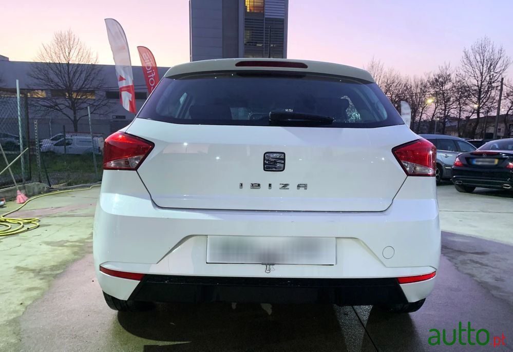 2019' SEAT Ibiza 1.6 Tdi Style photo #5