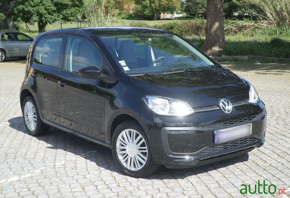 2018' Volkswagen Up photo #1
