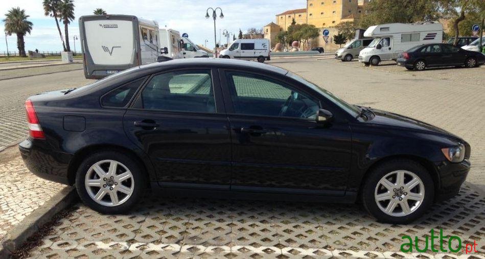 2005' Volvo S40 2.0D 136 Cvs Nacional photo #1