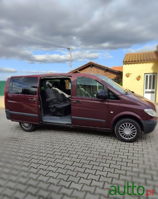 2009' Mercedes-Benz Vito photo #3