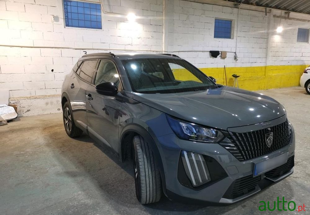 2024' Peugeot 2008 photo #4