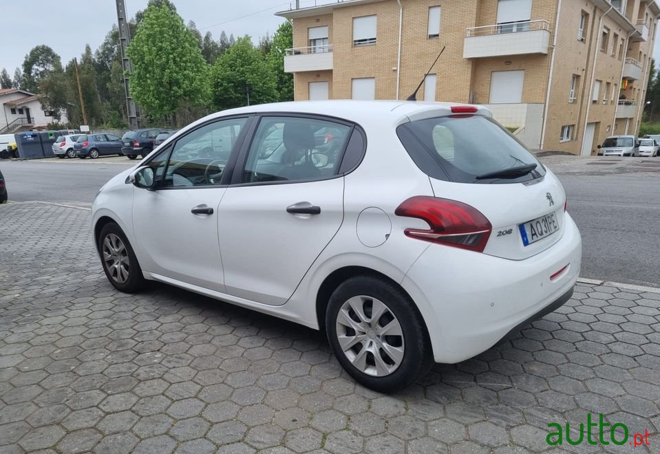 2017' Peugeot 208 photo #4