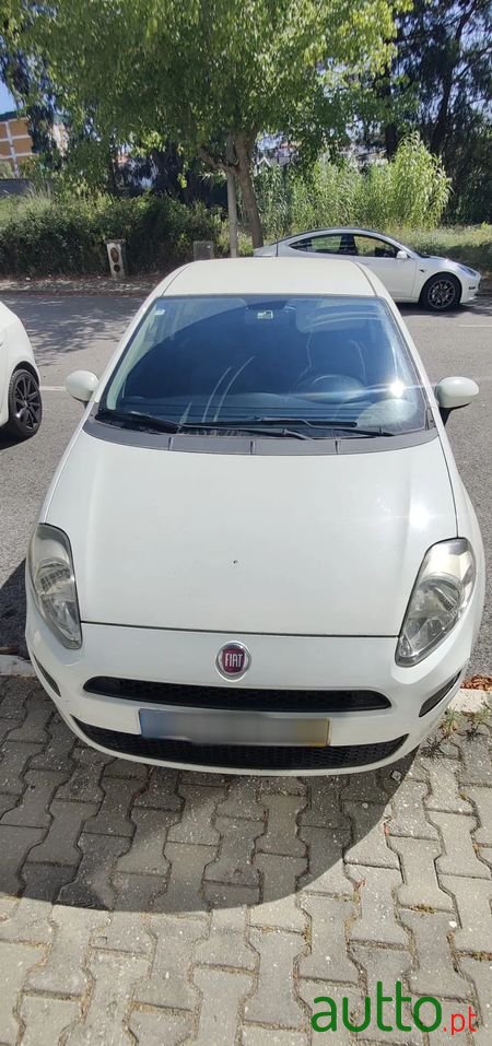 2013' Fiat Punto photo #3