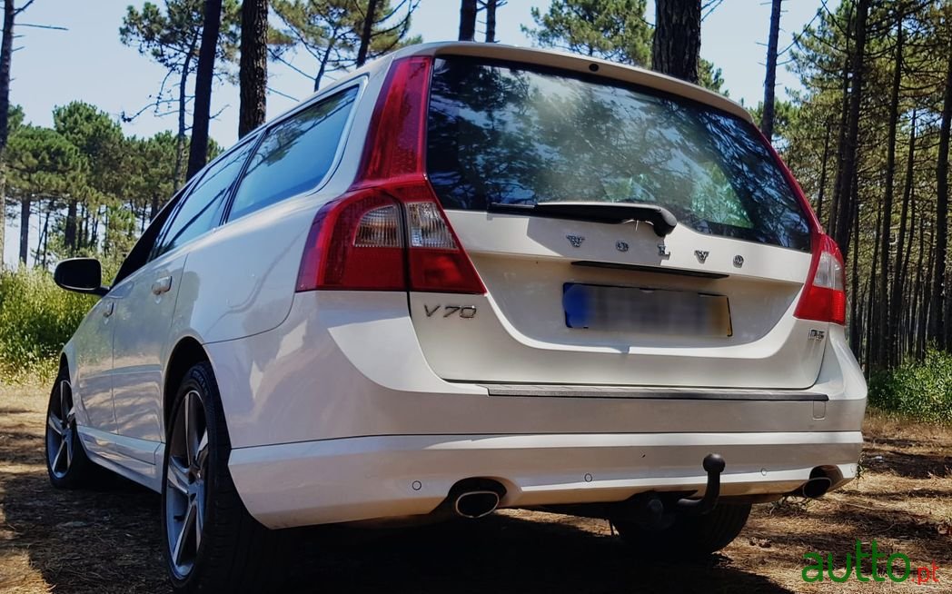 2012' Volvo V70 photo #2