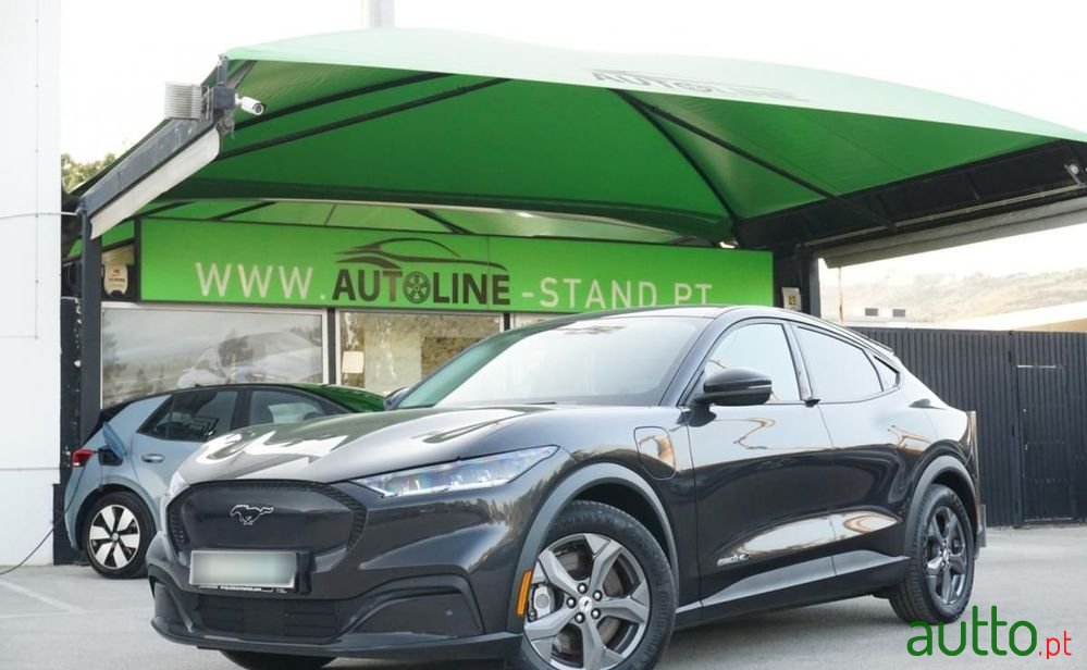 2022' Ford Mustang Mach-E Alargada photo #1