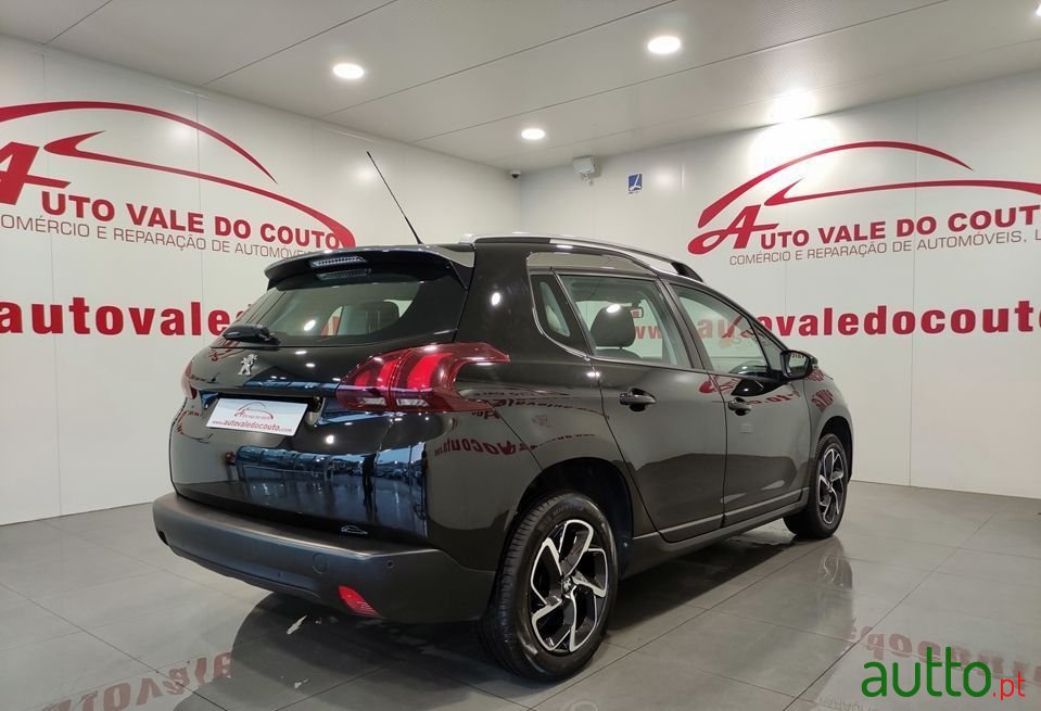 2016' Peugeot 2008 photo #5