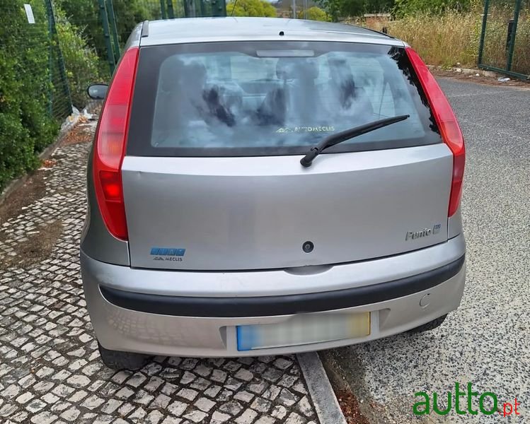 2000' Fiat Punto 1.2 Elx photo #2