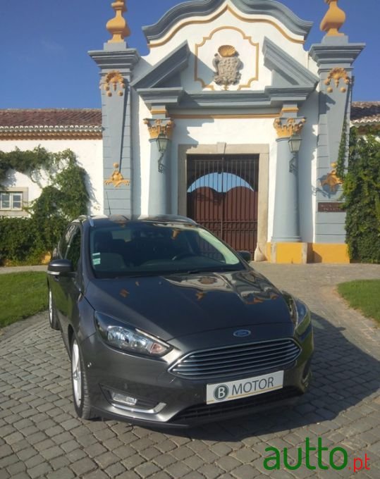 2015' Ford Focus Sw photo #1