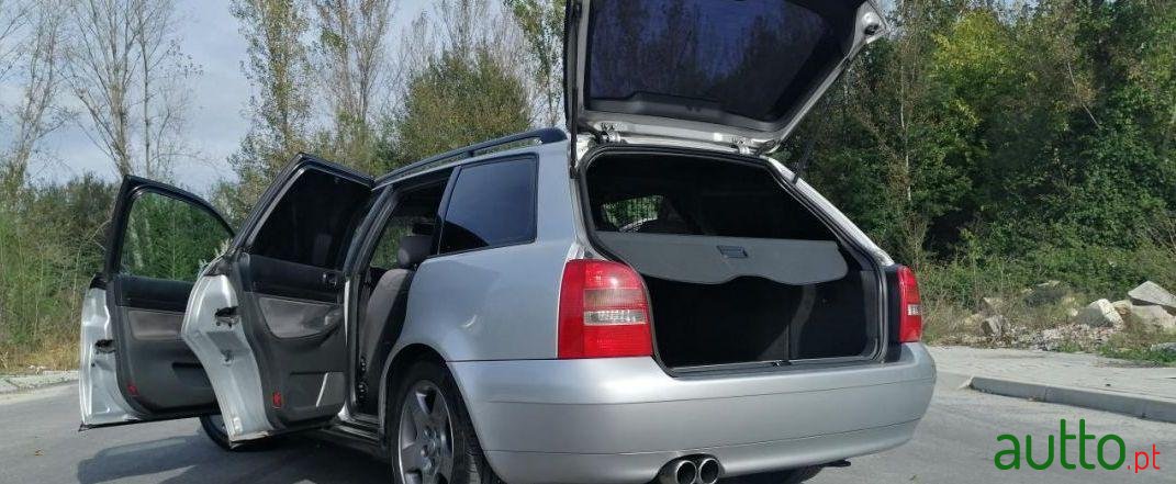 1999' Audi A4 Avant photo #3