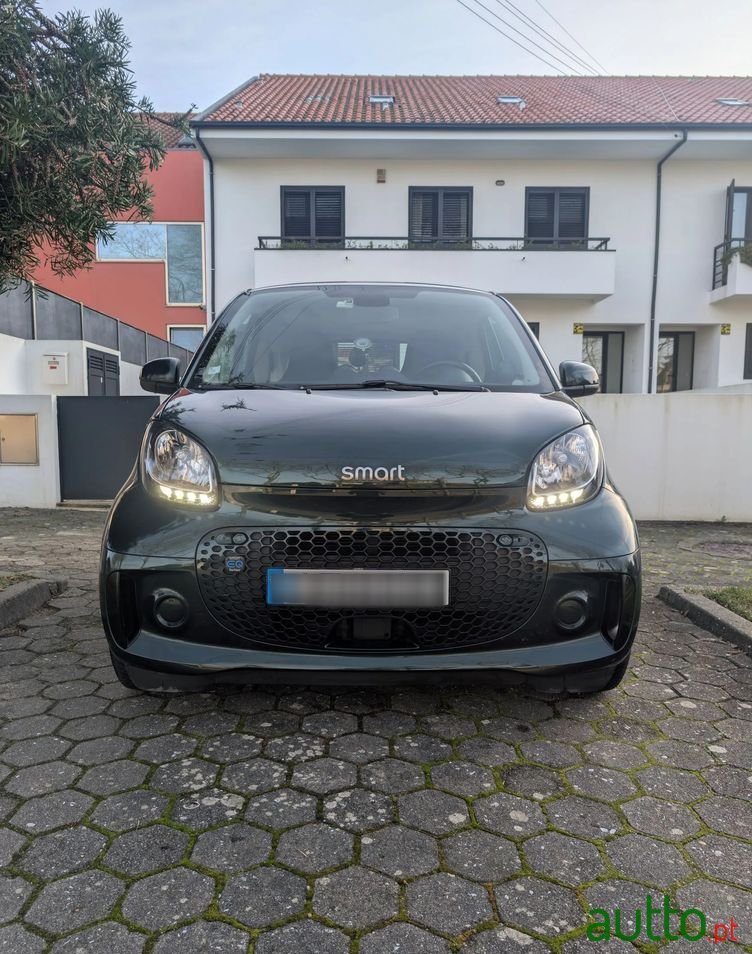 2020' Smart Fortwo Eq Passion photo #2
