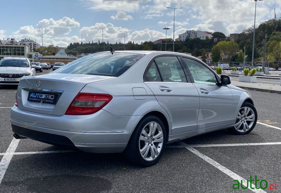 2008' Mercedes-Benz C-220 photo #2