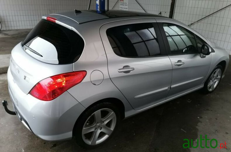 2010' Peugeot 308 photo #1