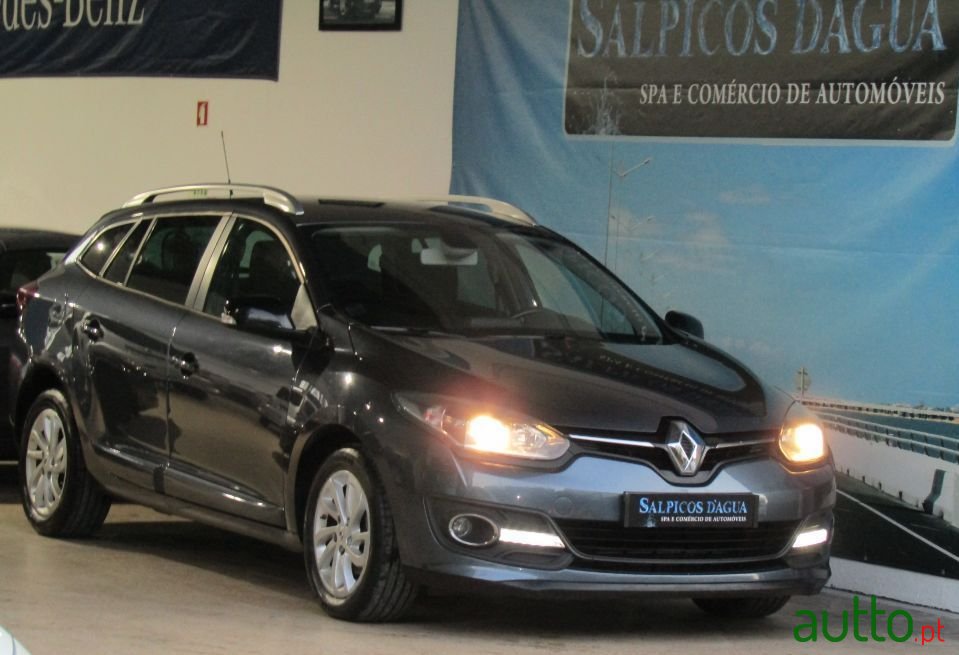 2015' Renault Megane Sport Tourer photo #1