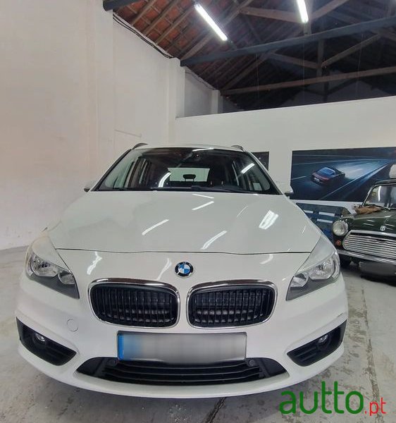 2018' BMW Série 2 D 7L Advantage photo #1