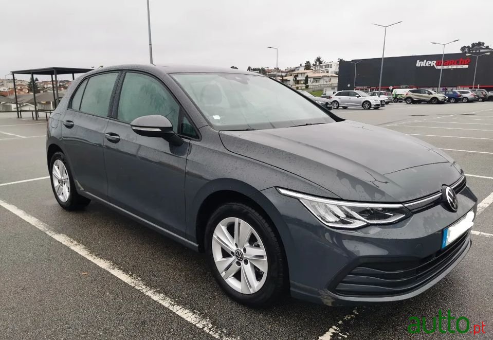 2021' Volkswagen Golf photo #2